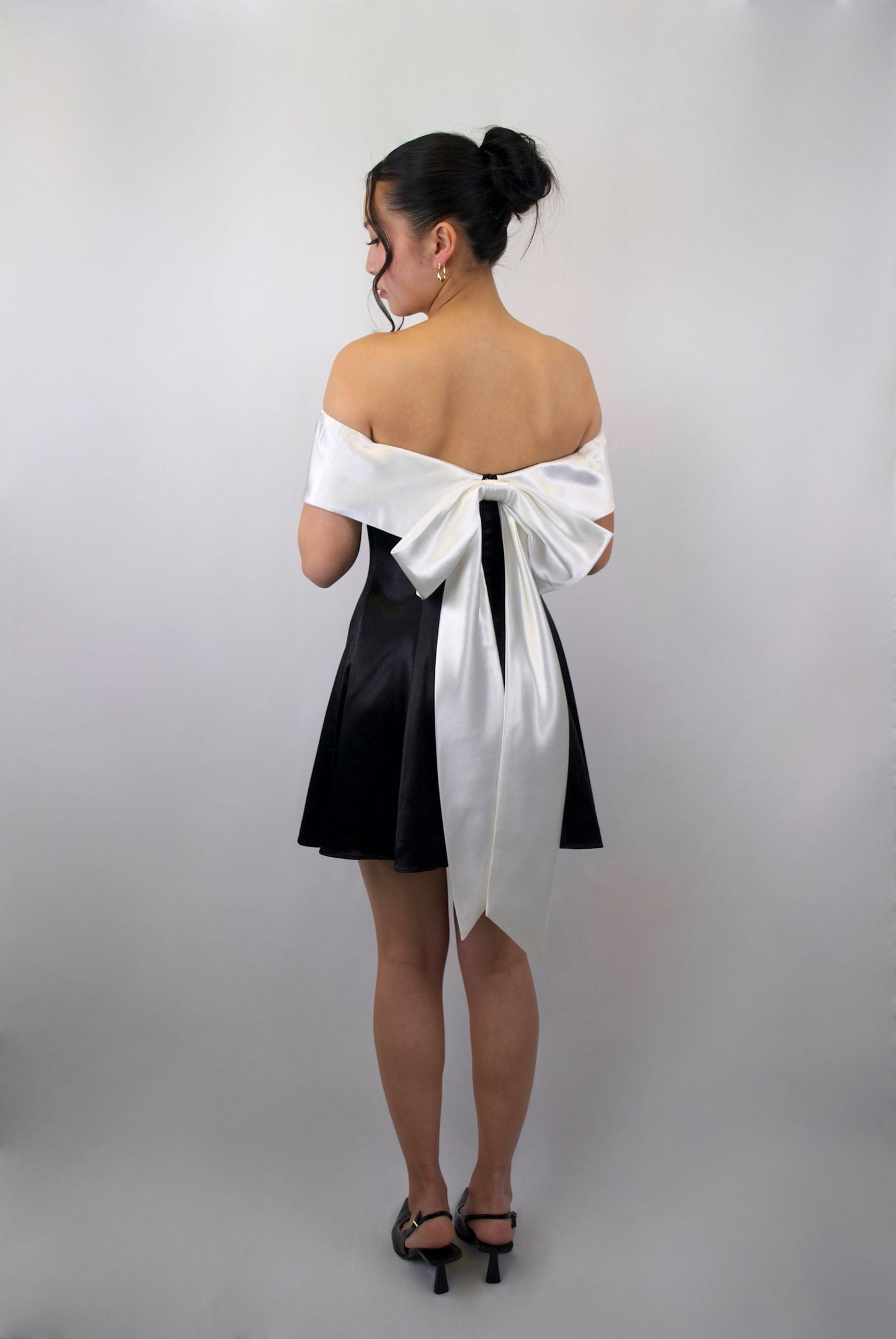 VICTORIA mini dress off-the-shoulder neckline